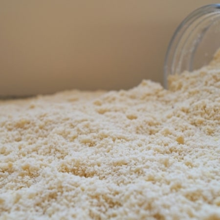 Amandelmeel-wit-dehorecabox-noten-pitten-zaden