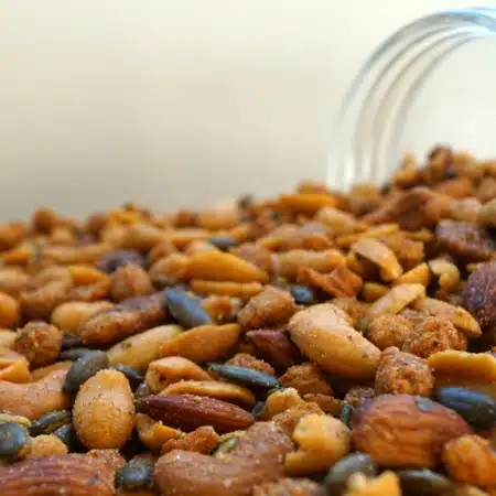 Amstelmix-cashews-pompoenpitten-amandel-pindas-katjangpedis-dehorecabox-noten-pitten-zaden-gezond