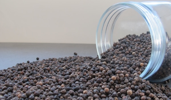 zware-peperkorrels-dehorecabox-noten-pitten-zaden